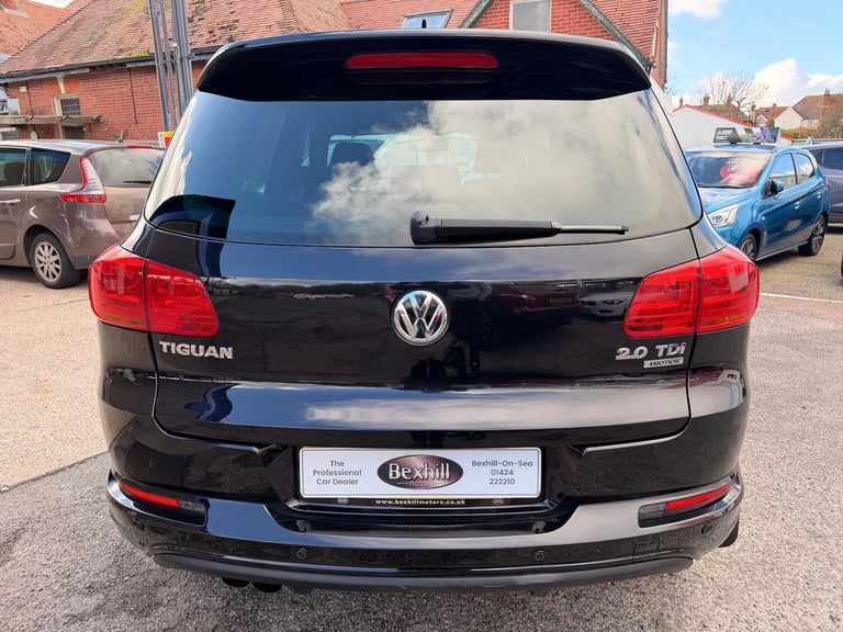 2015 Volkswagen Tiguan R LINE TDI BLUEMOTION TECH 4MOTION DSG Estate Diesel Automatic