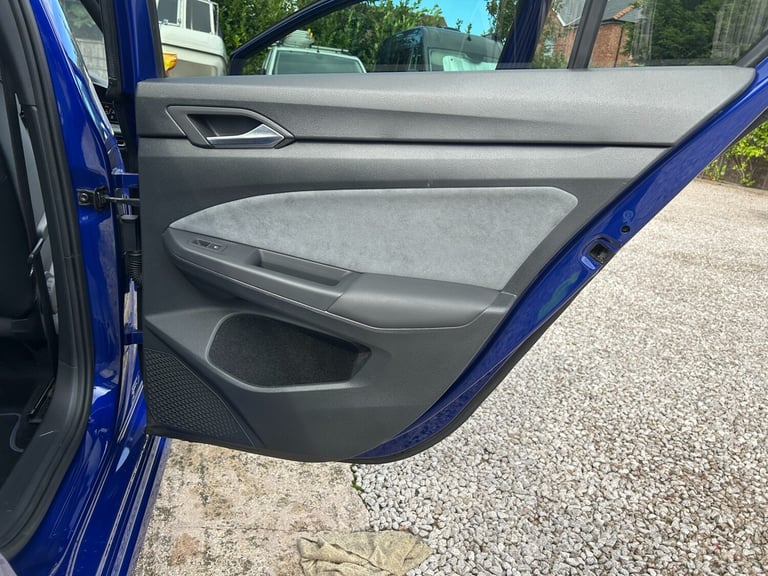 2021 VOLKSWAGEN GOLF MK8 2.0 TSI 320 R 4Motion 5dr DSG