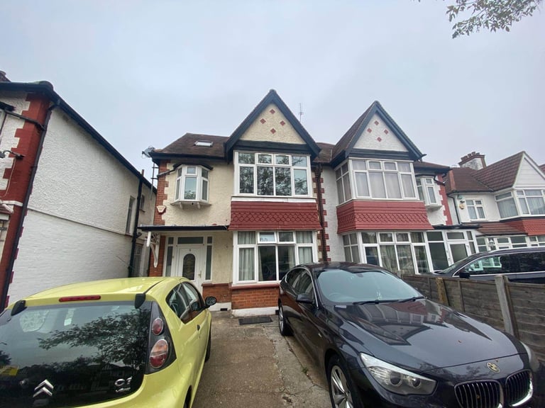 image for 4Bed 2Bath Semi-Detached house to rent in Wembley - The Dene