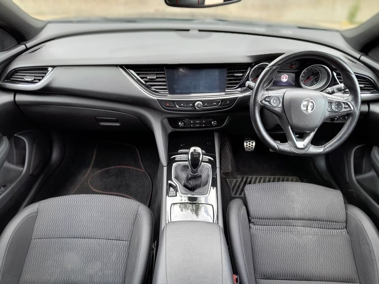 Vauxhall, INSIGNIA, Hatchback, 2018, Manual, 1956 (cc), 5 doors