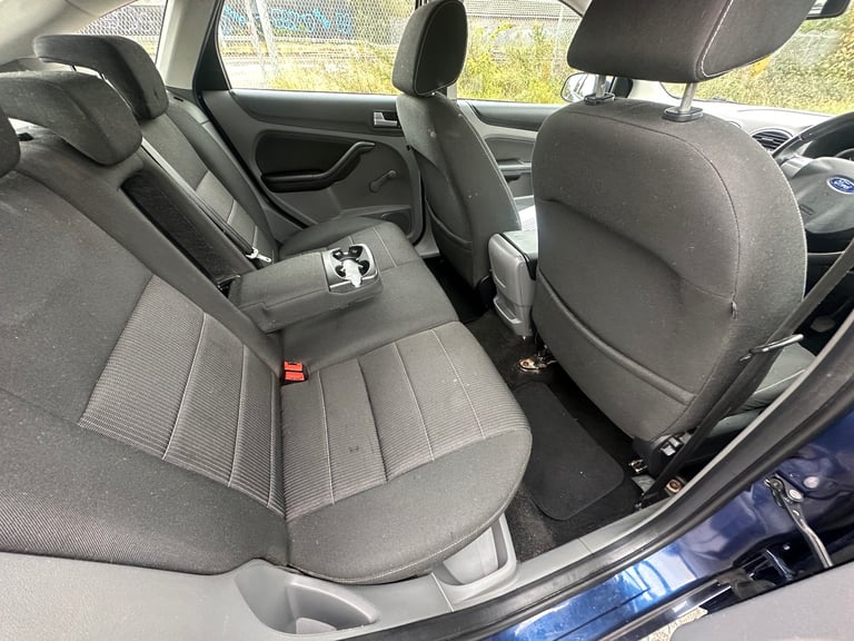 DIESEL FORD FOCUS SPORT 1.6 TDCI 2011 12 MONTHS MOT £35 ROAD TAX