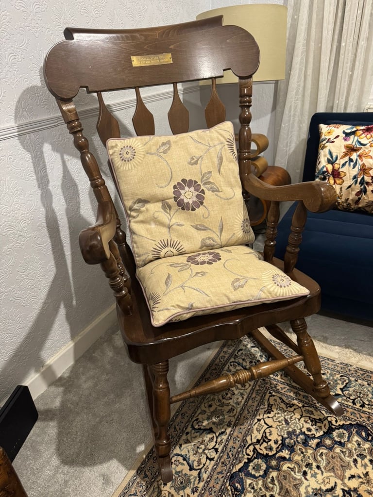 Vintage solid oak Rocking Chair. (rare find)
