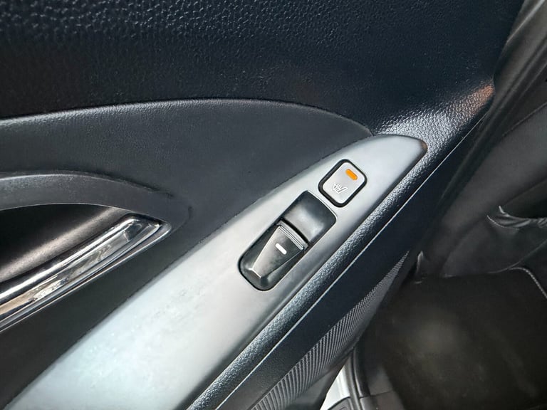 2013 Hyundai ix35 1.7 CRDi Premium SUV 5dr Diesel Manual Euro 5 (s/s) (115 ps)