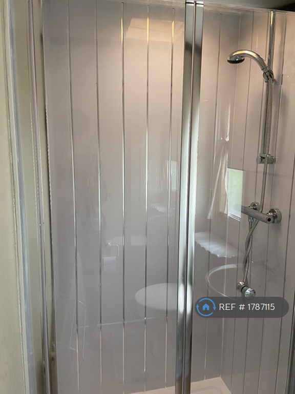 1 bedroom house in Avon Cottages, Saltford, Bristol, BS31 (1 bed) (#1787115)
