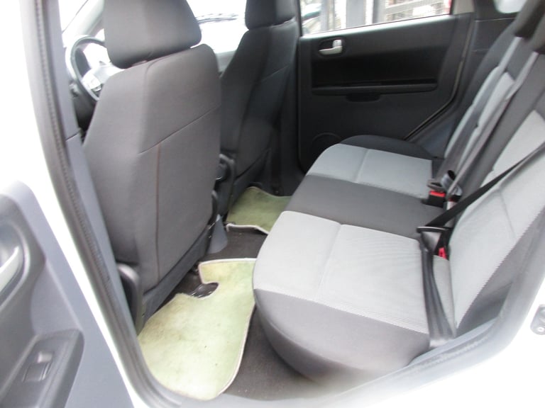 2009 (09) MITSUBISHI COLT 1.3 CZ2 , AUTOMATIC  , LOW MILES , CAZ &amp; ULEZ EXEMPT