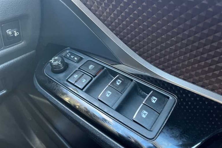 2018 Toyota C-HR 1.2T EXCEL 5DR [LEATHER] Hatchback Petrol Manual