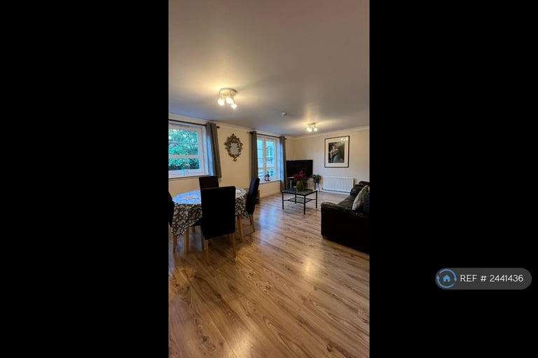 2 bedroom flat in Powderhall Rigg, Edinburgh, EH7 (2 bed) (#2441436)