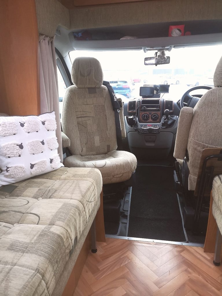 Compass Suntor 115 Peugeot, BOXER 330 SWB, 2007, 2198 (cc)