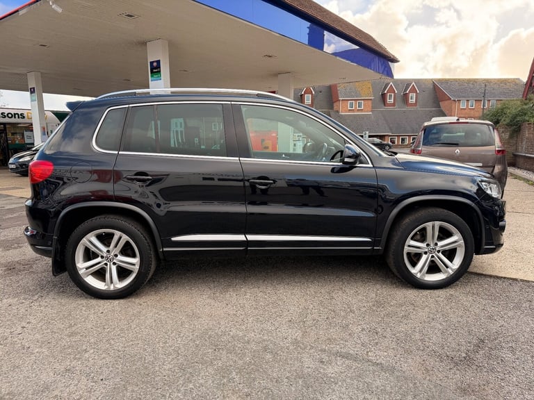 2015 Volkswagen Tiguan R LINE TDI BLUEMOTION TECH 4MOTION DSG Estate Diesel Automatic