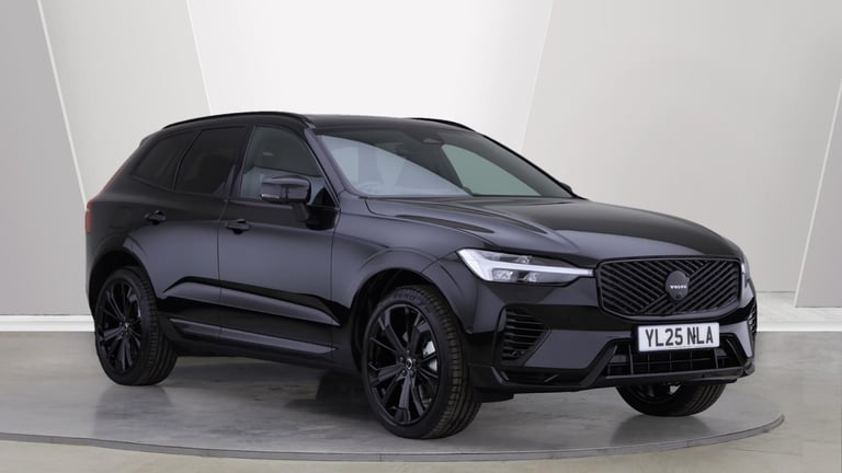 2025 Volvo XC60 T8 AWD PHEV Ultra Black Edition (Sunroof, Bowers &amp; Wilkins, 360 Camera) ESTAT...