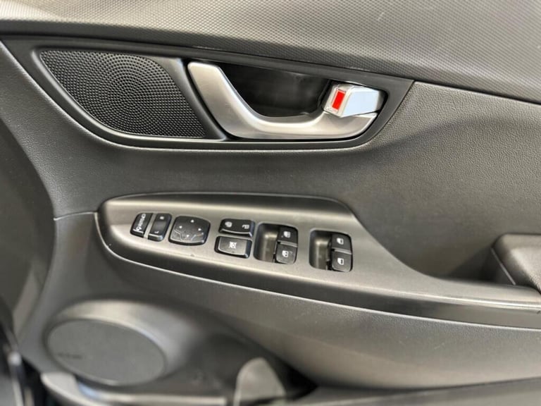  Hyundai KONA 64kWh Ultimate Auto 5dr (10.5kW Charger) Electric Automatic