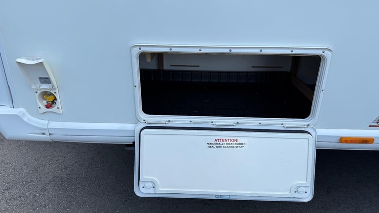 2017 BAILEY UNICORN VALENCIA, 4 BERTH CARAVAN ALDE, A/C, WITH A FIXED BED