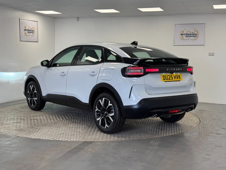 2025 Citroen C4 Plus PureTech 130HP EAT 8 Hatchback Petrol Automatic