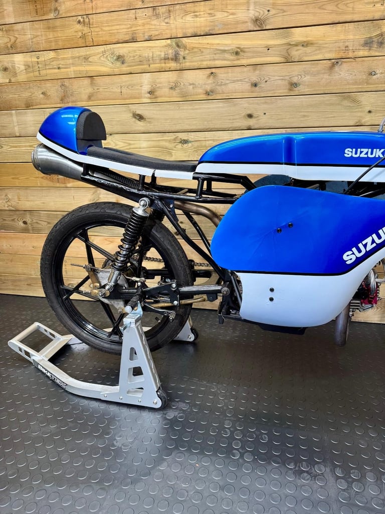 Suzuki ZR50 race replica / 1984 model / tax and mot exempt 