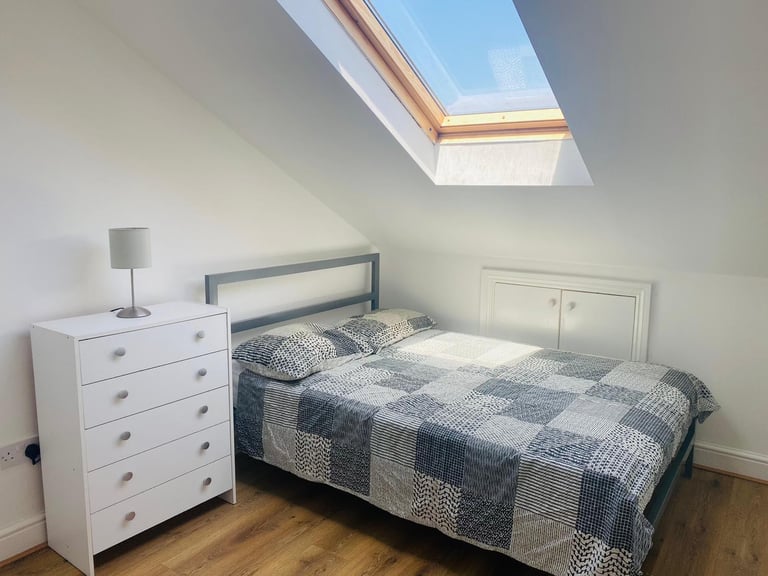 DOUBLE ROOM FOR SINGLE PERSON IN TOOTING 