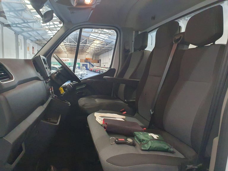 2020 Nissan NV400 2.3 dci 150ps H1 Tekna Platform Cab Diesel Manual