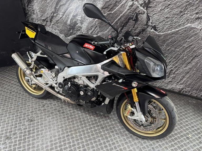 APRILIA TUONO 1000 V4 R APRC 2011