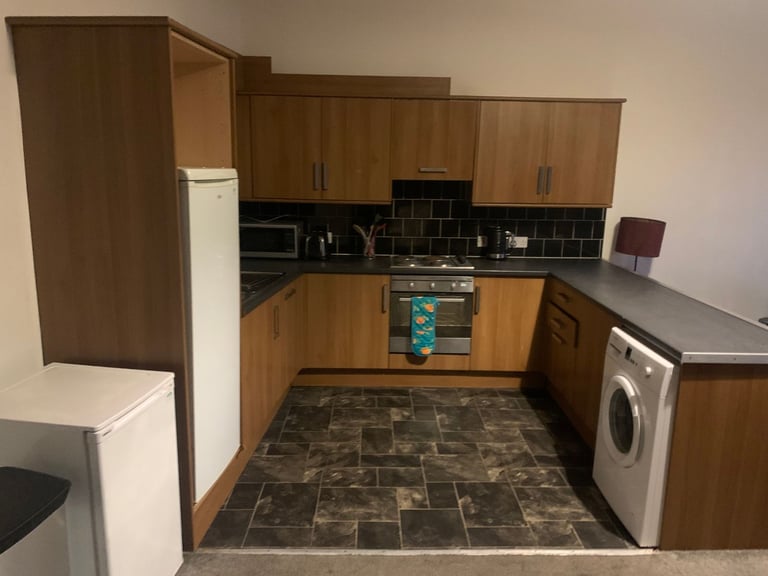 Room to rent in Woodlands West Ed