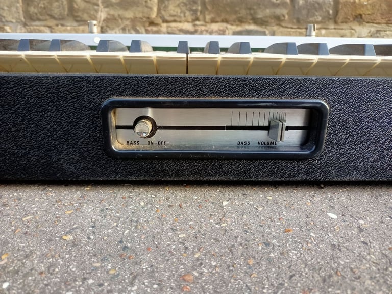 Vintage Hohner International Piano 2