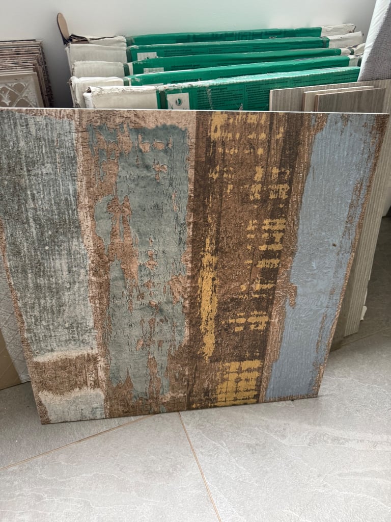16 porcelain wood floor effect tiles 600 x 600