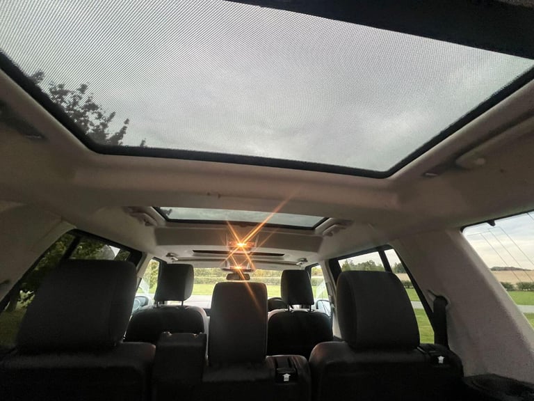 LAND ROVER DISCOVERY 4 3.0 SD V6 HSE 2015