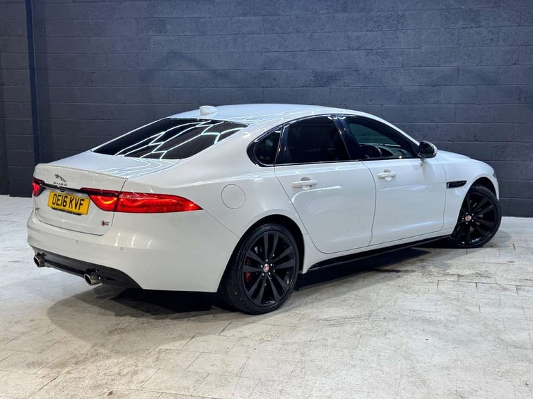 2016 Jaguar XF 3.0 XF V6 S D Auto 4dr Saloon Diesel Automatic