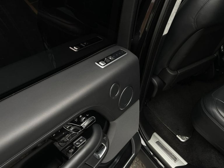 2020 Land Rover Range Rover 3.0 SD V6 Autobiography SUV 5dr Diesel Auto 4WD Euro 6 (s/s) (275 ps)...