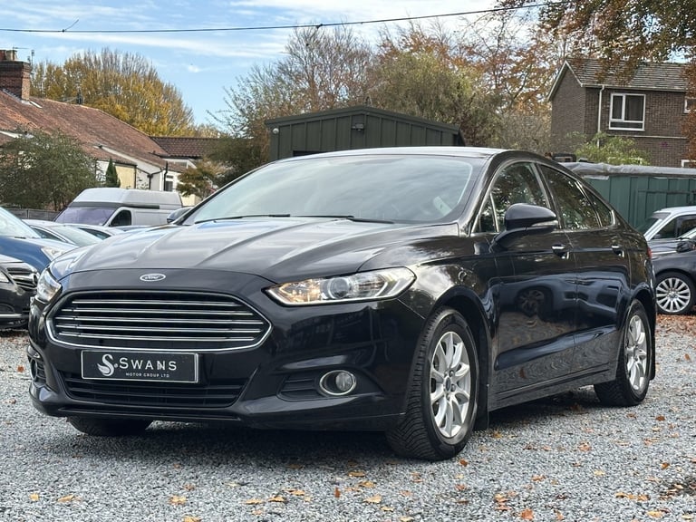 2015 Ford Mondeo 2.0 TDCi EcoNetic Zetec Diesel Manual 5 Door Hatchback Black