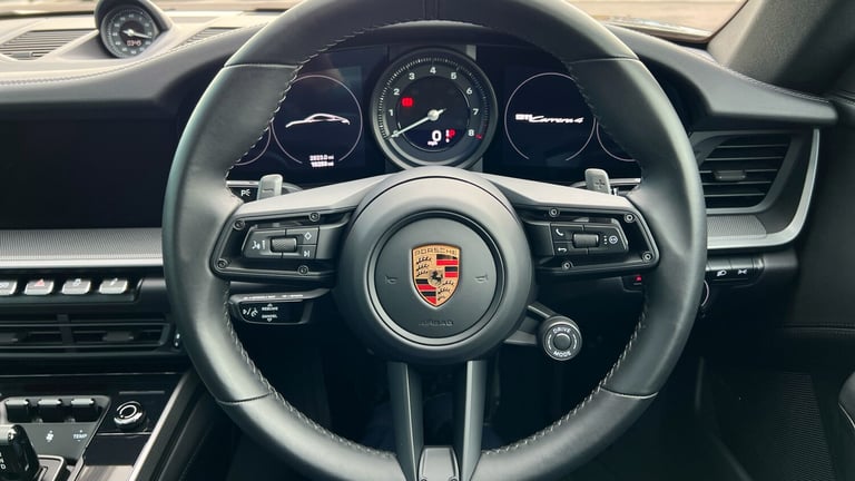2024 Porsche 911 2dr PDK Petrol