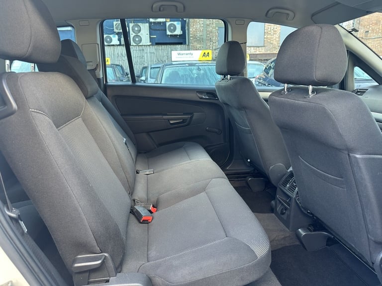 VAUXHALL ZAFIRA 1.6 16V Exclusiv 2012