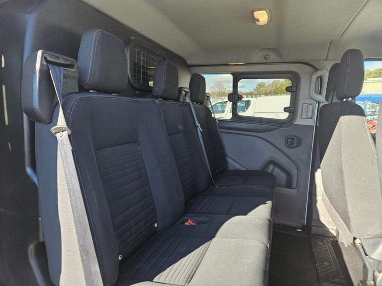 FORD TRANSIT CUSTOM 320 LIMITED 130 L2 CREWVAN, ULEZ FREE, WET BELT JUST DONE