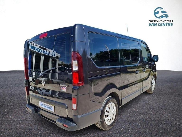 Renault Trafic Vauxhall Vivaro WAV Wheelchair Access Vehicle L1H1 2016 No VAT