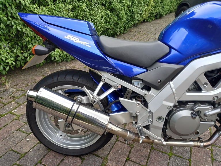 Suzuki SV650 k4 2004 19830 miles One Lady Owner