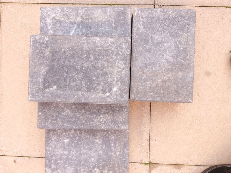 Marshalls Lunar Concrete Paving Blocks - Shadow 300 x 200 x 50mm - Pack of 50