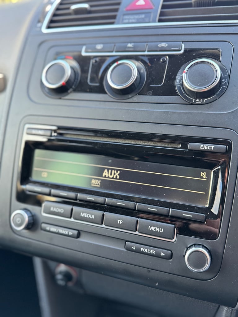 2011 Volkswagen Touran 2.0 TDI SE 5dr DSG MPV Diesel Automatic