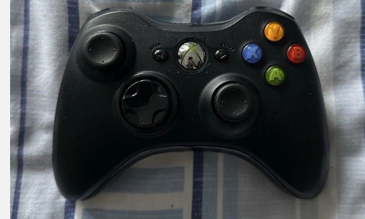 image for Microsoft Xbox 360 Official Wireless Controller Black with Pay and Charge Kit