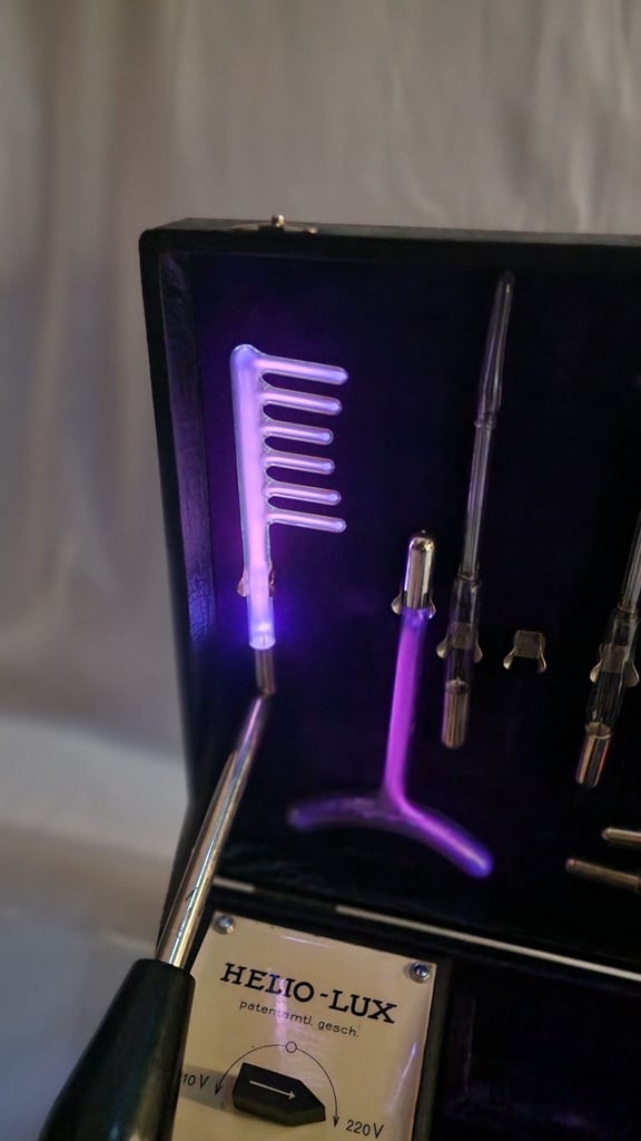 Restored Helio Lux Violet Ray,  Tesla Healing Device