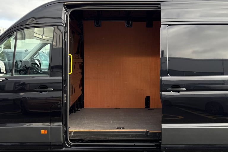 2024 Volkswagen Crafter 2.0TDI  140PS CR35 LWB Commerce Plus Van DIESEL Manual