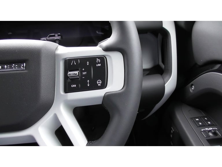 2025 Land Rover Defender 90 D250 MHEV X-Dynamic SE SUV Diesel Automatic