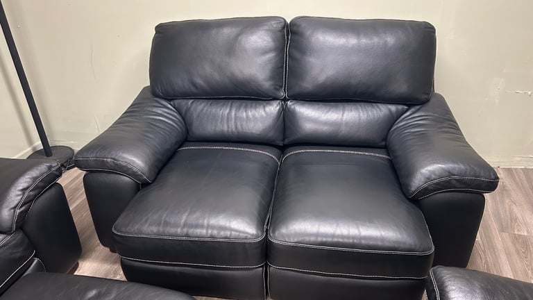 Black leather sofas 3&2&1& foot stool 