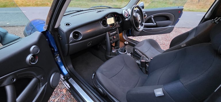 Mini, HATCHBACK, Hatchback, 2005, Manual, 1598 (cc), 3 doors