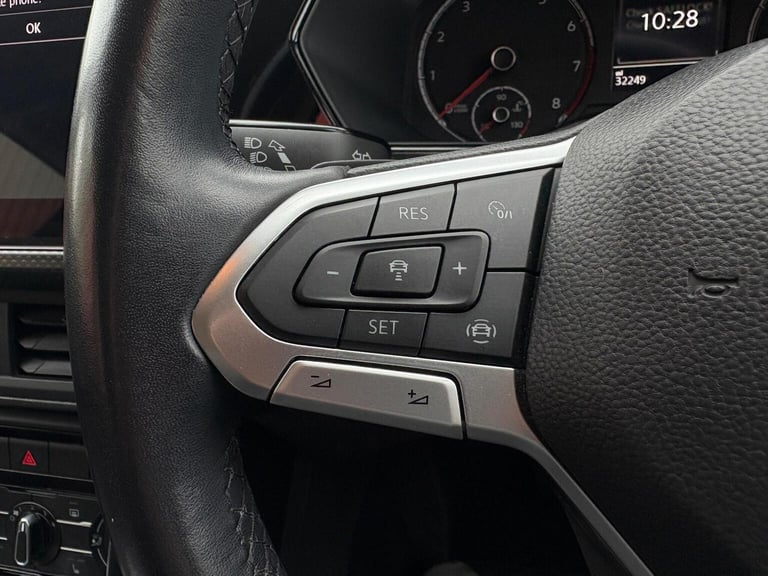 VOLKSWAGEN T-CROSS 1.0 TSI SE DSG Euro 6 (s/s) 5dr 2019