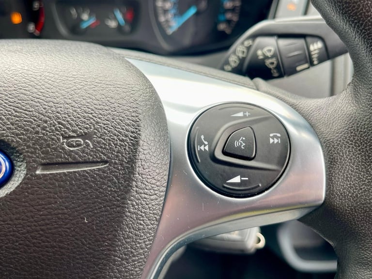 Ford TRANSIT 410 410 TDCI 125 L3H2 TREND 15 SEAT MINIBUS LWB MEDIUM ROOF RWD