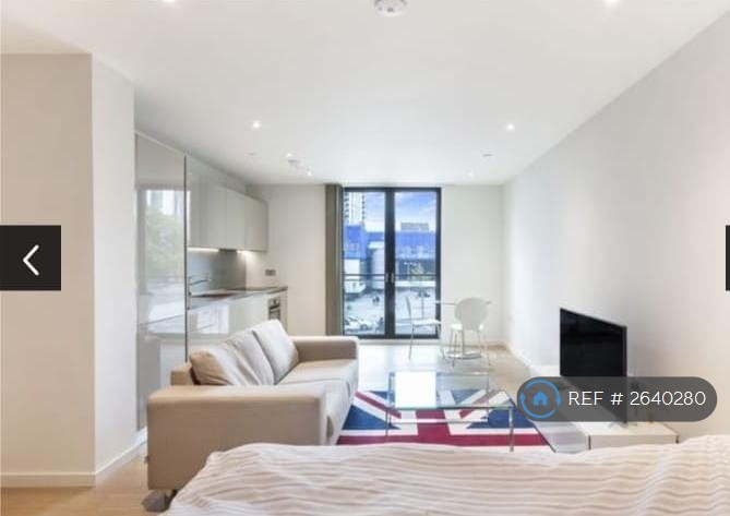 Studio flat in One The Elephant, London, SE1 (#2640280)