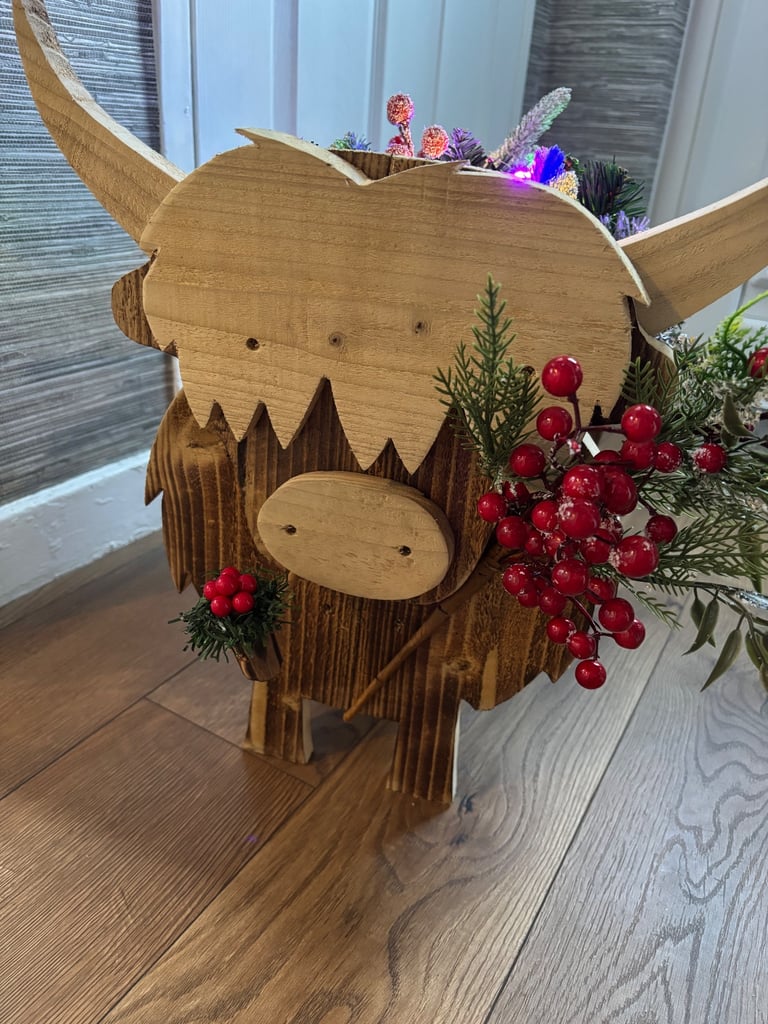 image for Christmas Highland Cow