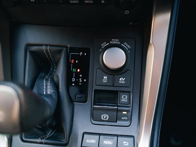 2017 Lexus NX 2.5 300h F Sport SUV 5dr Petrol Hybrid E-CVT 4WD Euro 6 (s/s)