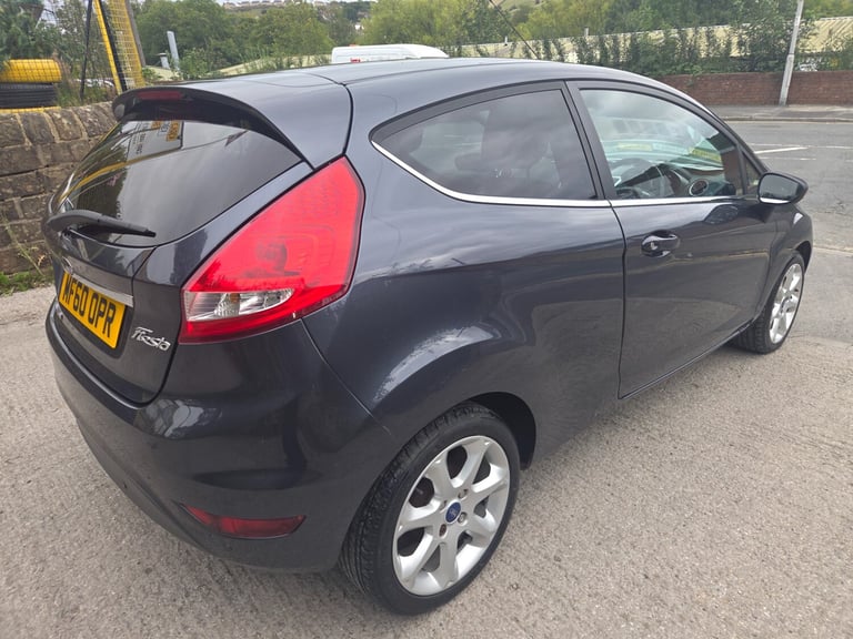2010 Ford Fiesta 1.4 Titanium 3dr HATCHBACK Petrol Manual