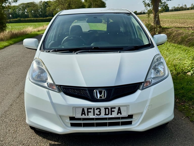 2013 Honda Jazz 1.4 i-VTEC ES 5dr CVT HATCHBACK PETROL Automatic
