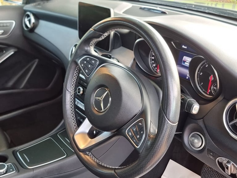 2018 Mercedes-Benz GLA GLA 200d Sport Premium Plus 5dr Auto ESTATE DIESEL Automatic