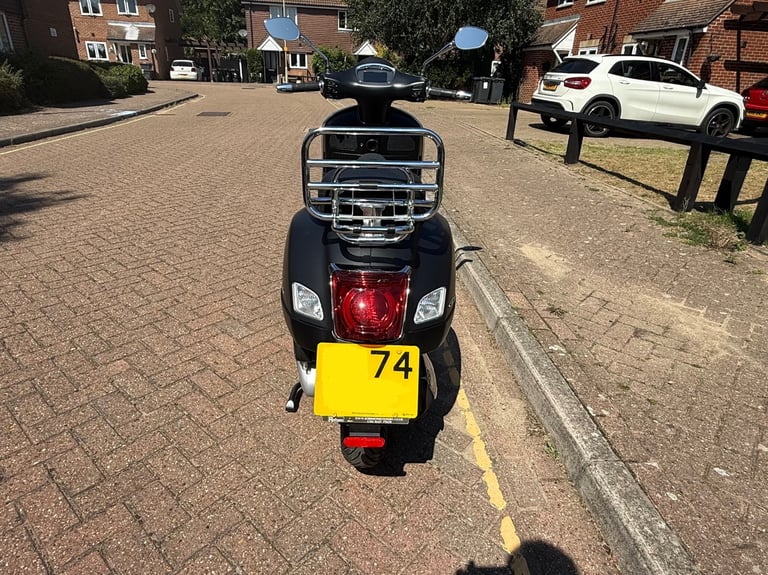 2024 Vespa GTS 125 Supertech - 74 Plate - 190 miles from new